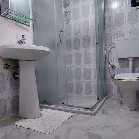 Holiday Home Shkoder Дом отдыха